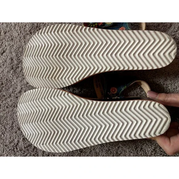 L'Artiste by Spring Step blue leather wedge sandals with flower cutouts EU38 - Picture 5 of 5